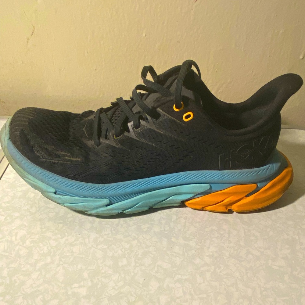 HOKA ONE ONE Clifton Edge 'Black Blue' aquarelle